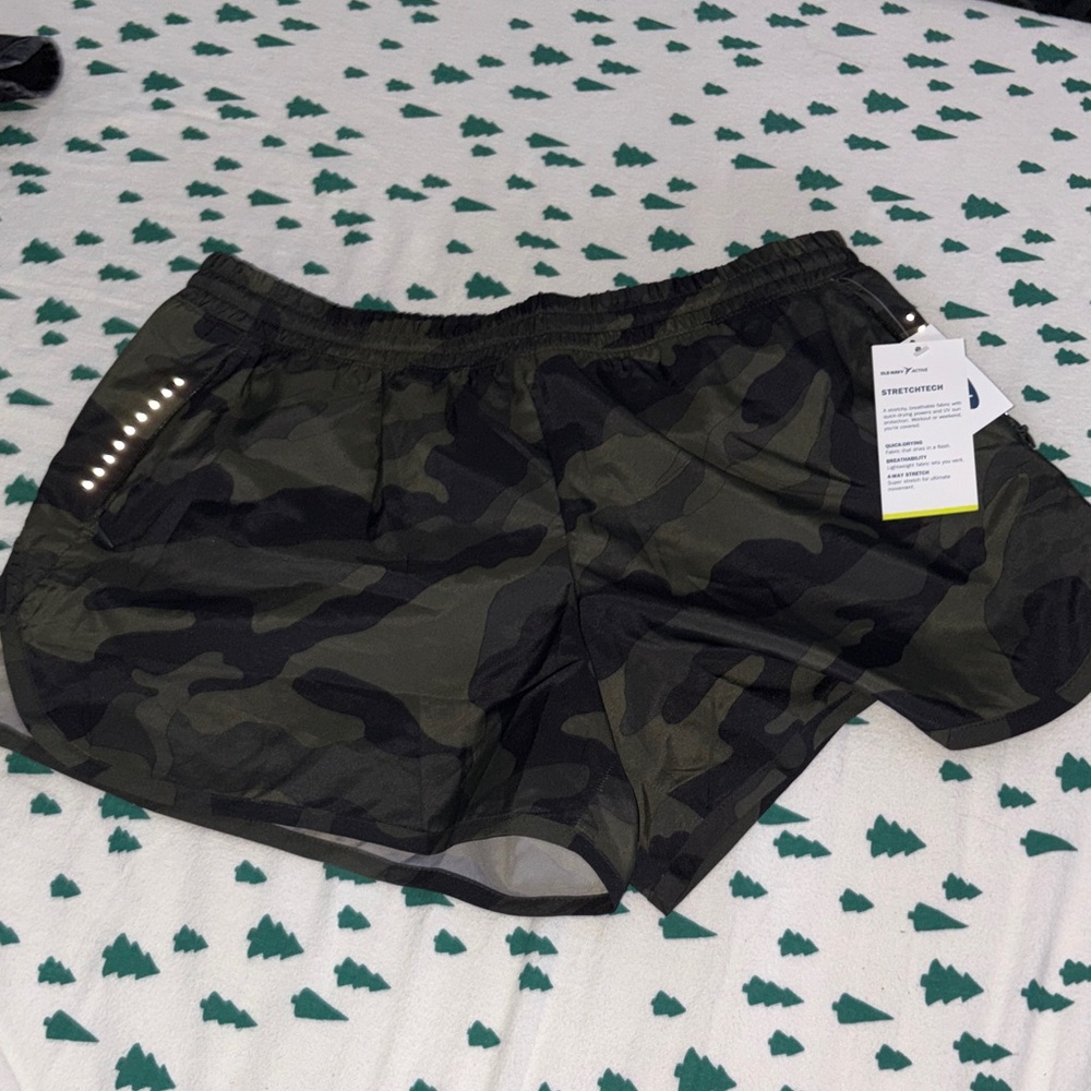 Old Navy Green Camo Athletic Shorts